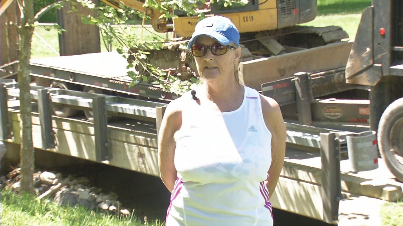 Rhonda Gribbons, Bullitt County resident upset about slurry in Blue Lick Creek